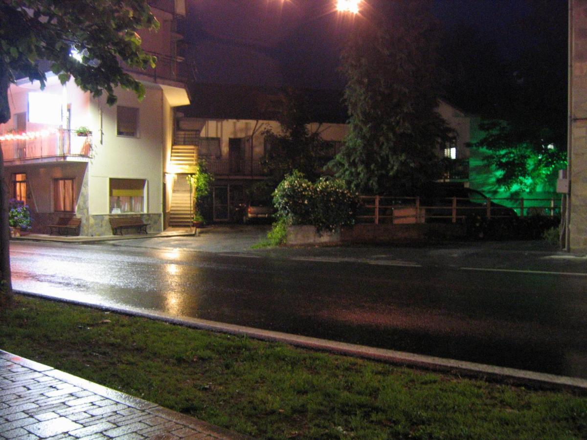 Hotel Ristorante Eden Calizzano Dış mekan fotoğraf